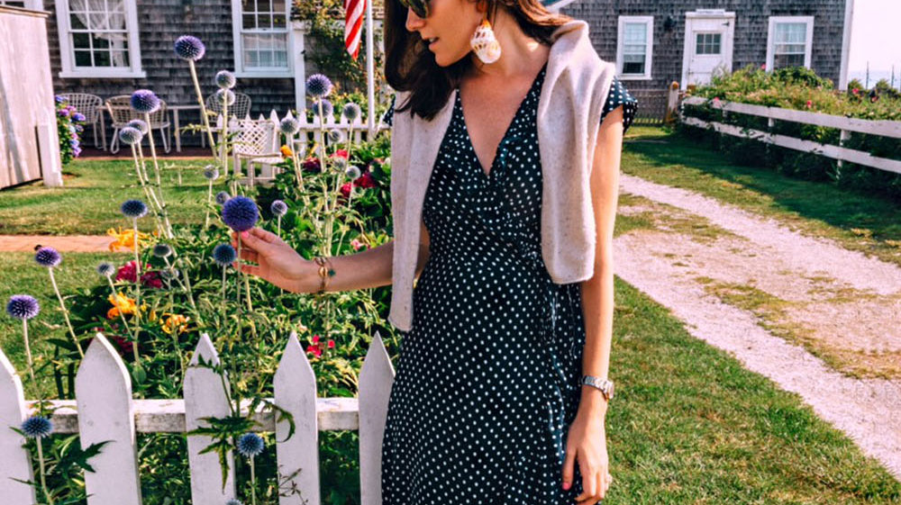 Classy Girls Wear Pearls